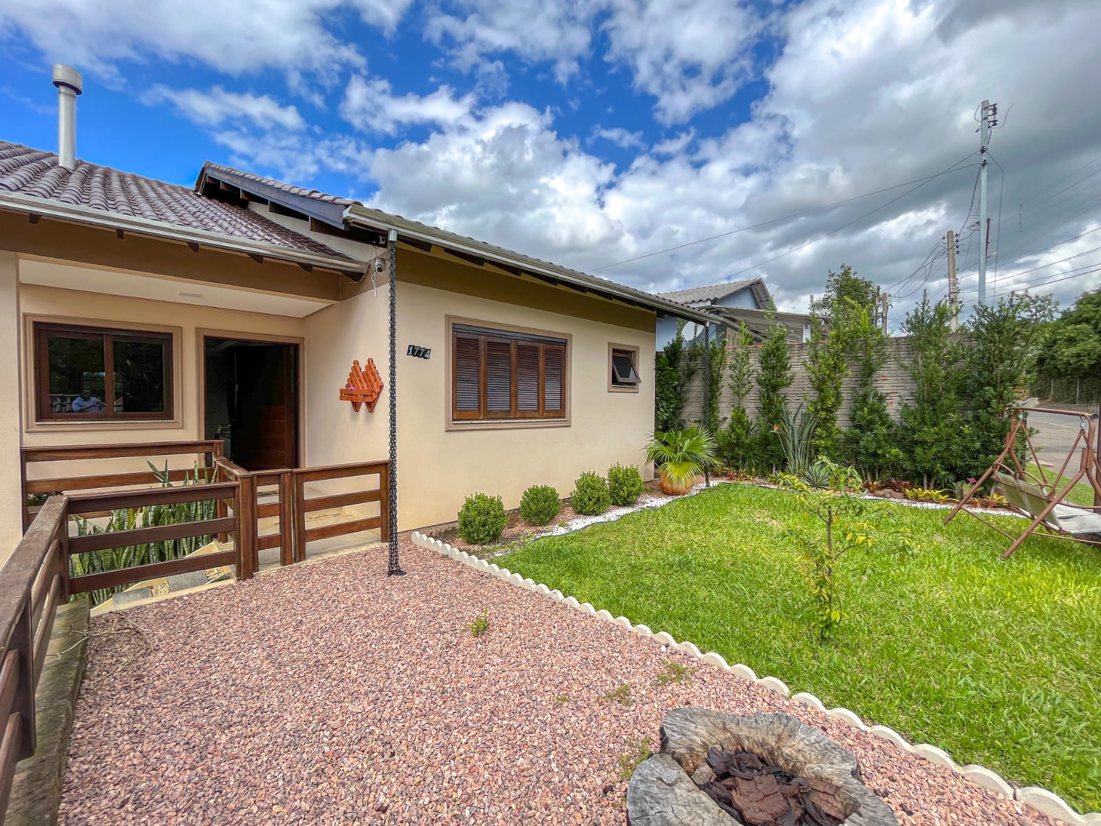 Casa para VENDA no Bairro Aparecida, o imóvel perfeito para voce!